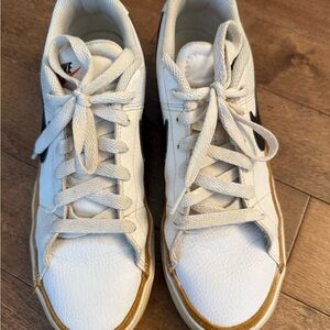 Nike White and Brown Casual Sneakers